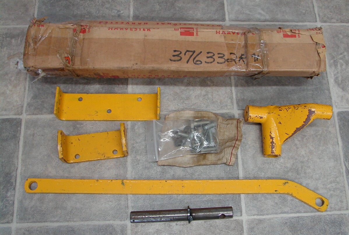 International Harvester IH Cub Cadet 3 points sleeve hitch Parts